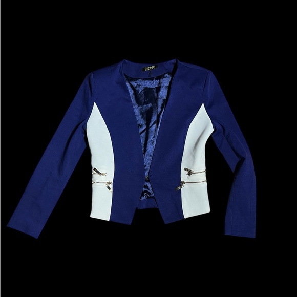 Gorgeous Navy and White Blazer - Picture 1 of 12